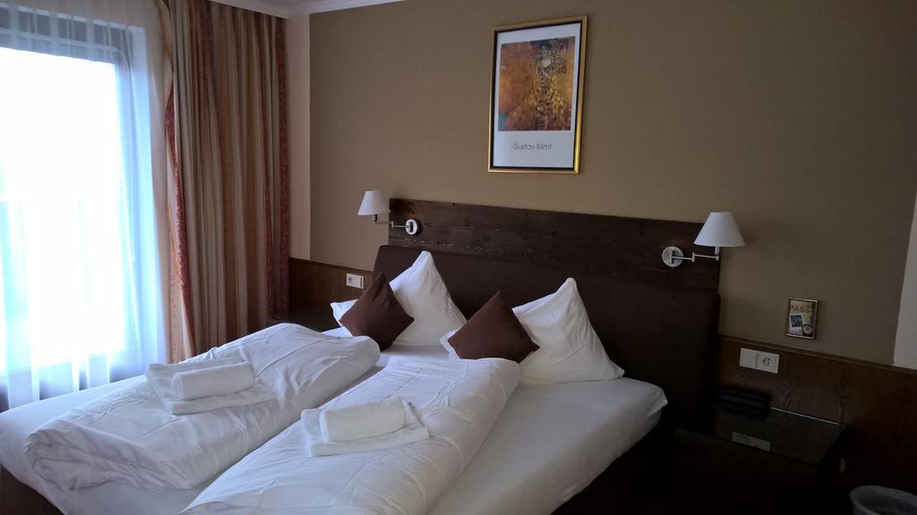 Pension Savisalo Ramsau am Dachstein Exterior photo